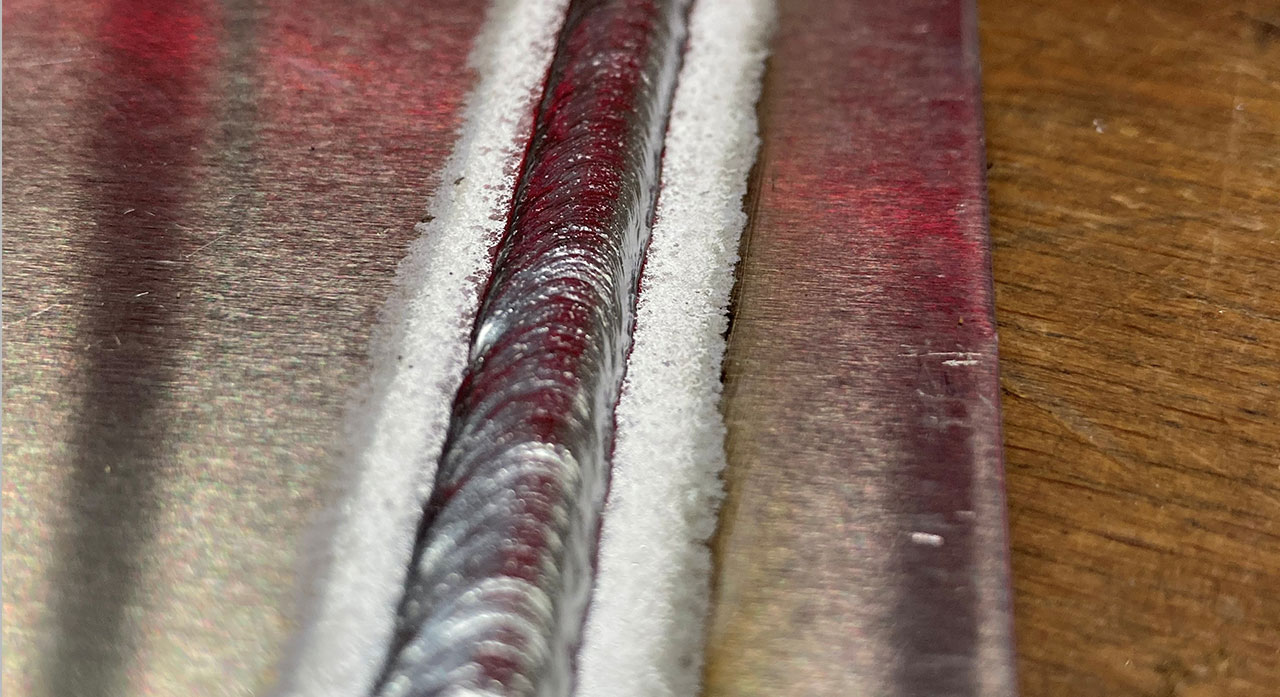 Aluminum weld seam – SKS MMT-X welding process Aluminum weld seam – SKS MMT-X welding process